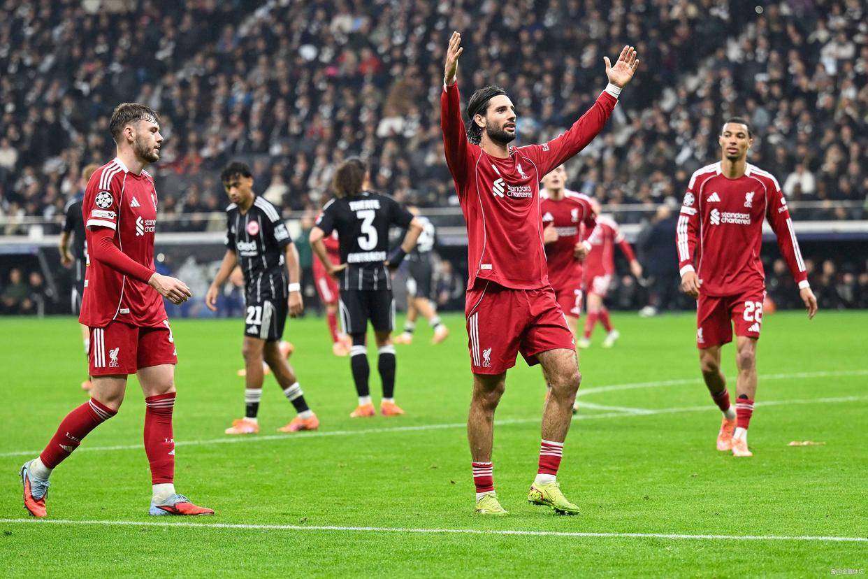 乐鱼体育 -冲刺阶段突围战来临，利物浦围绕德国杯官宣签约，态度坚定，赛季目标并未改变(进入最后冲刺阶段)